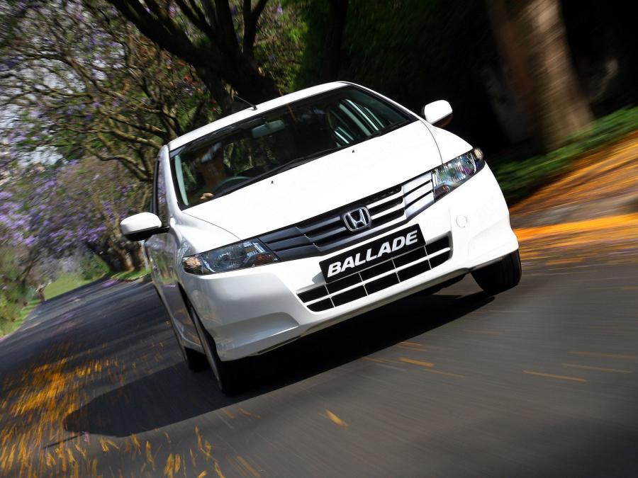  Honda Ballade 2011 года  (фото 10 из 21)
